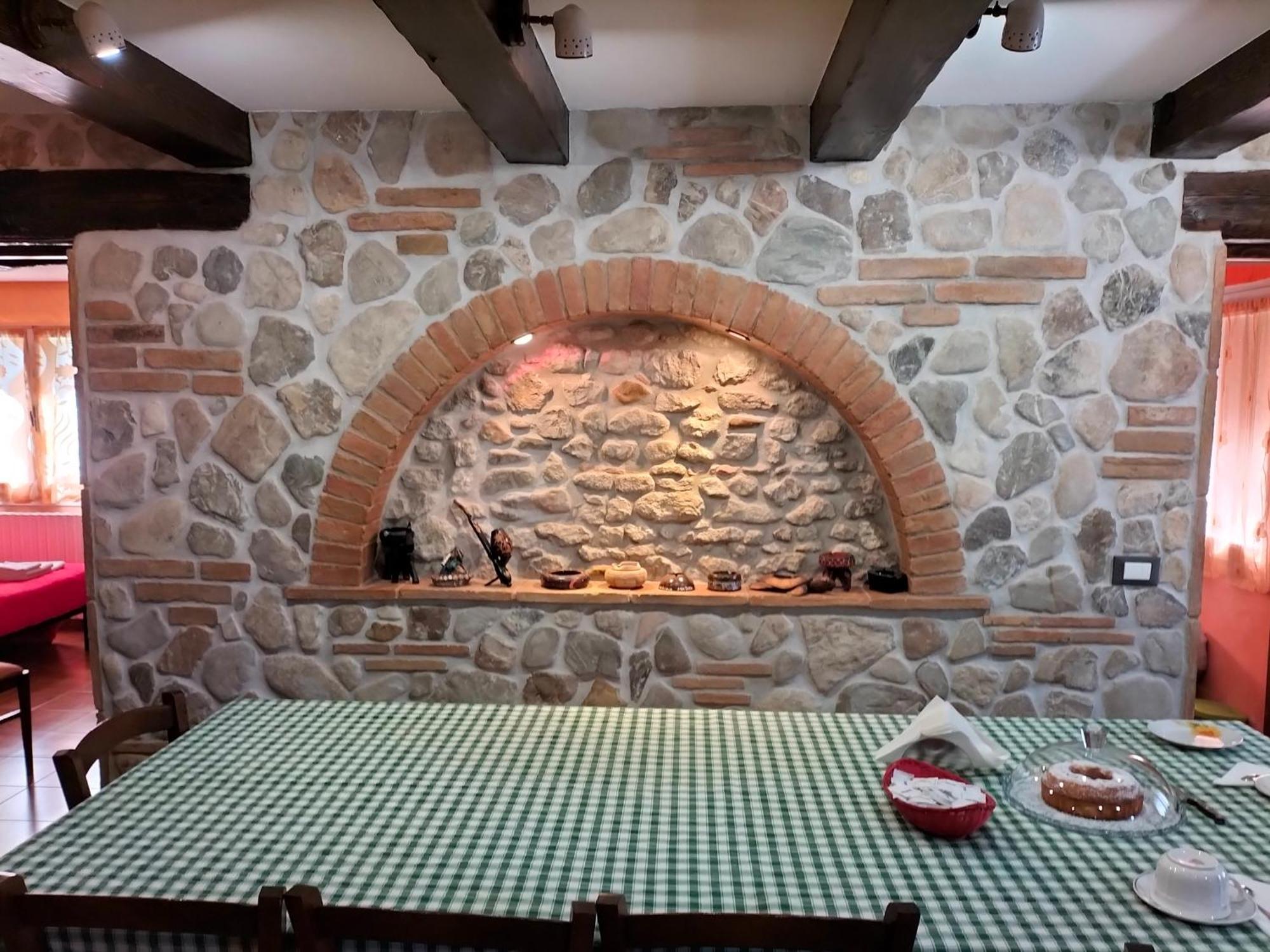 Il Cantinoccio B&B Cerasolo Buitenkant foto